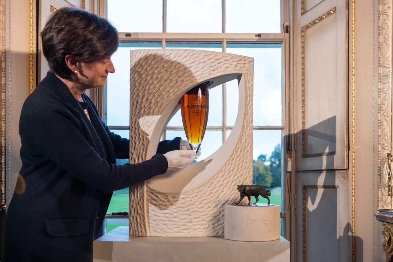 Brora Iris 50 Year Old 1972 in situ at Hopetoun House 1280x853 1